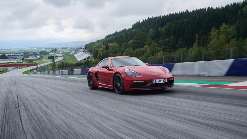 Illustration for article titled The 365 HP Porsche 718 GTS Has More Power, More Alcantara, Still The Same Number Of Cylinders